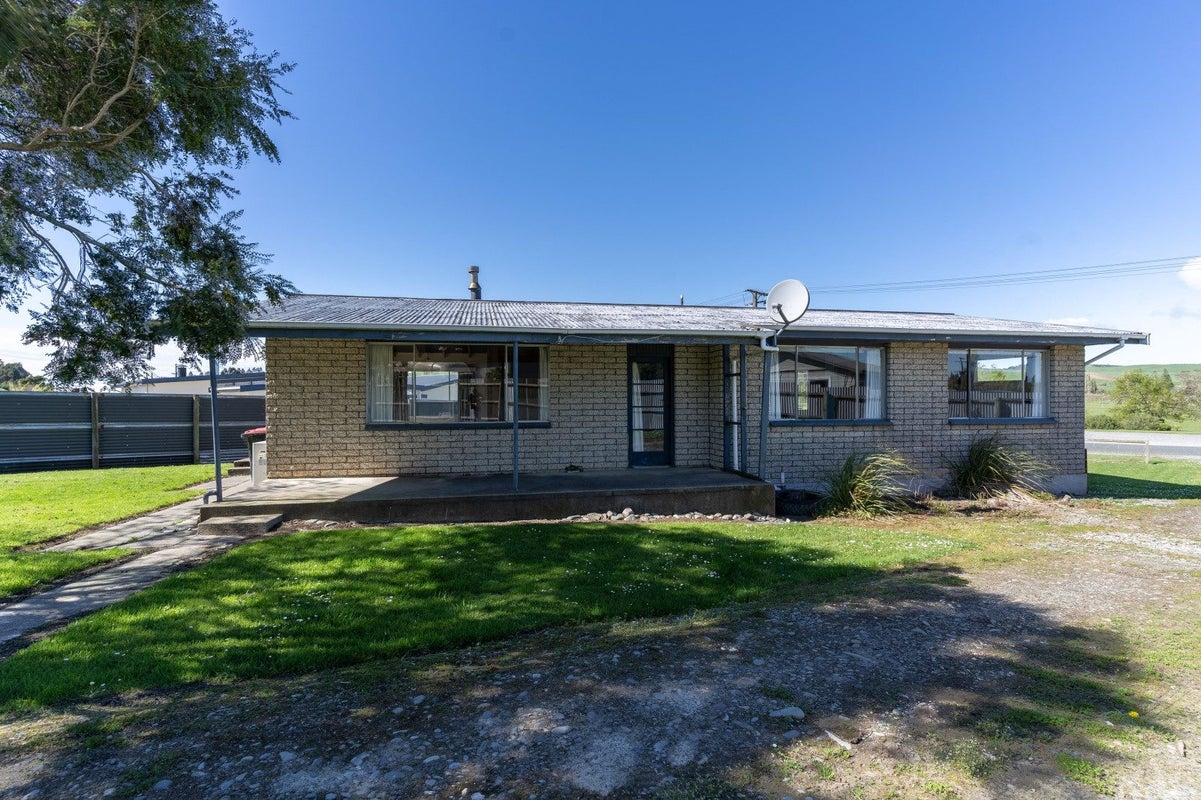 40 McCaughan Street, Browns, Winton - Carousel 2