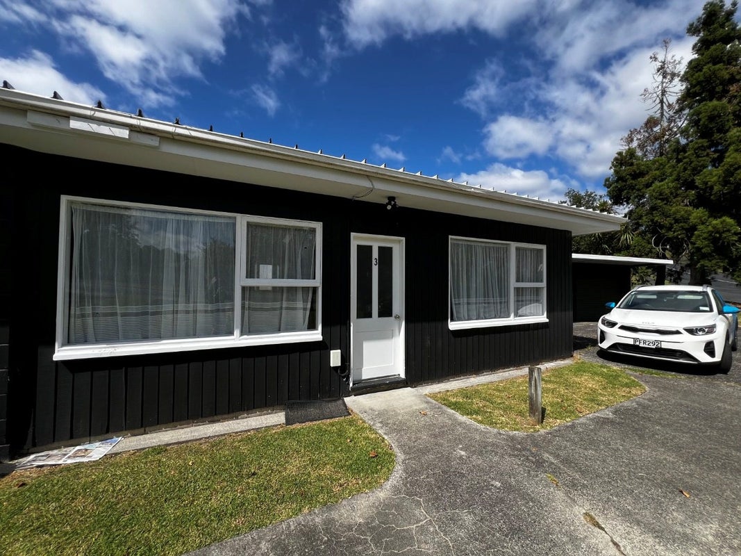 3/40 Richards Avenue, Forrest Hill, North Shore City, Auckland - Carousel 1