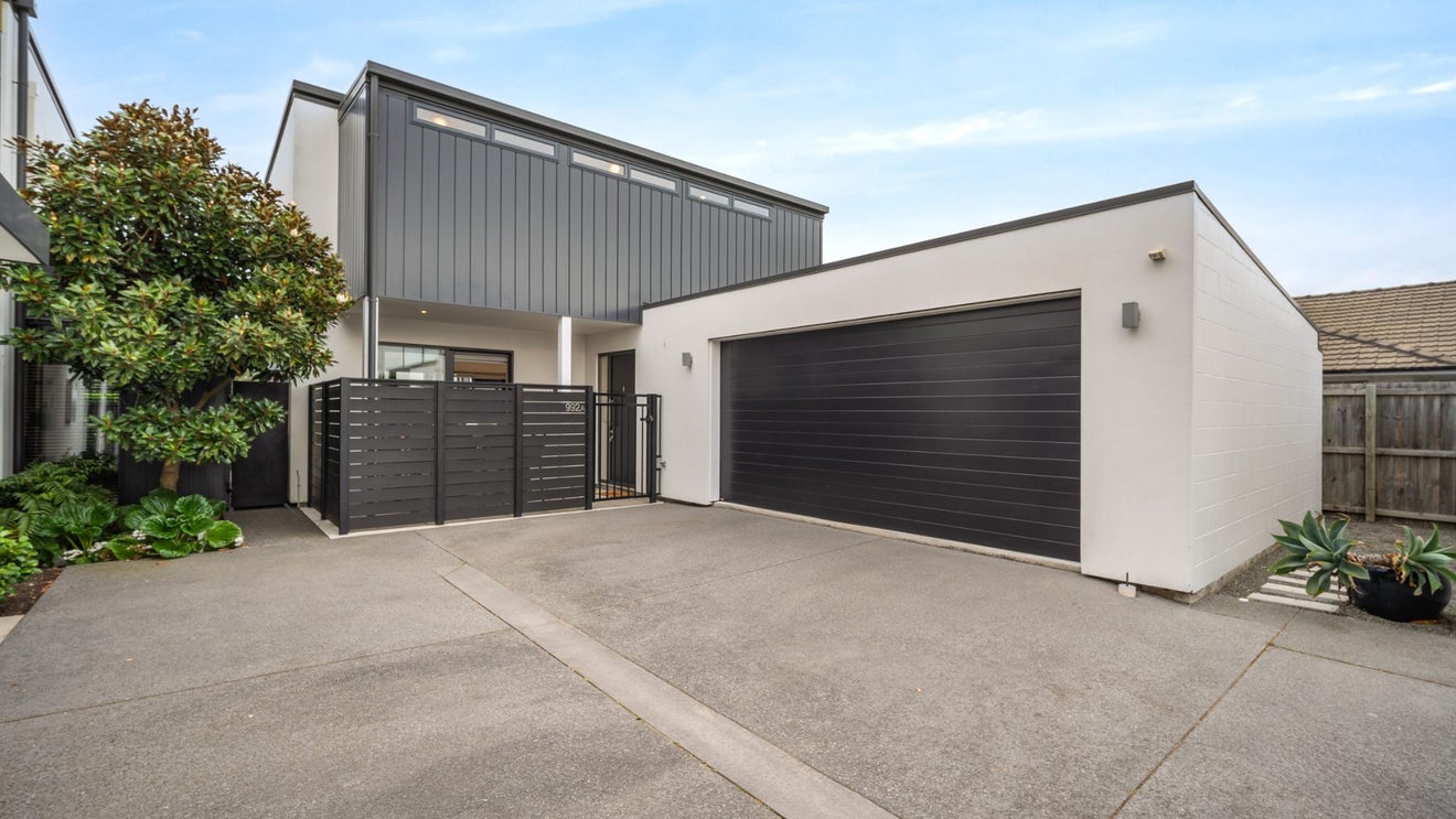 992A Colombo Street, St Albans, Christchurch - Carousel 1