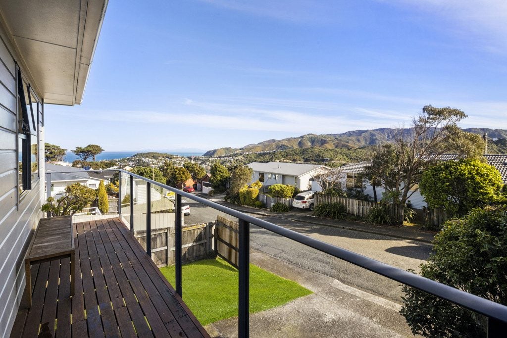 13 Arun Crescent, Southgate, Wellington - Carousel 1