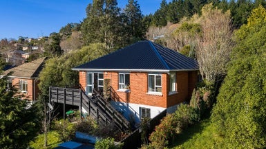 32 Kirkland Street, Green Island, Dunedin - Carousel 1