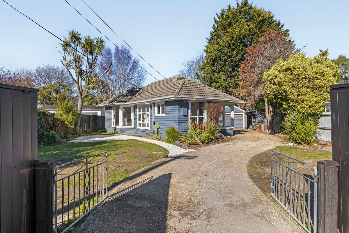 38 Pembroke Street, Avondale, Christchurch - Carousel 1