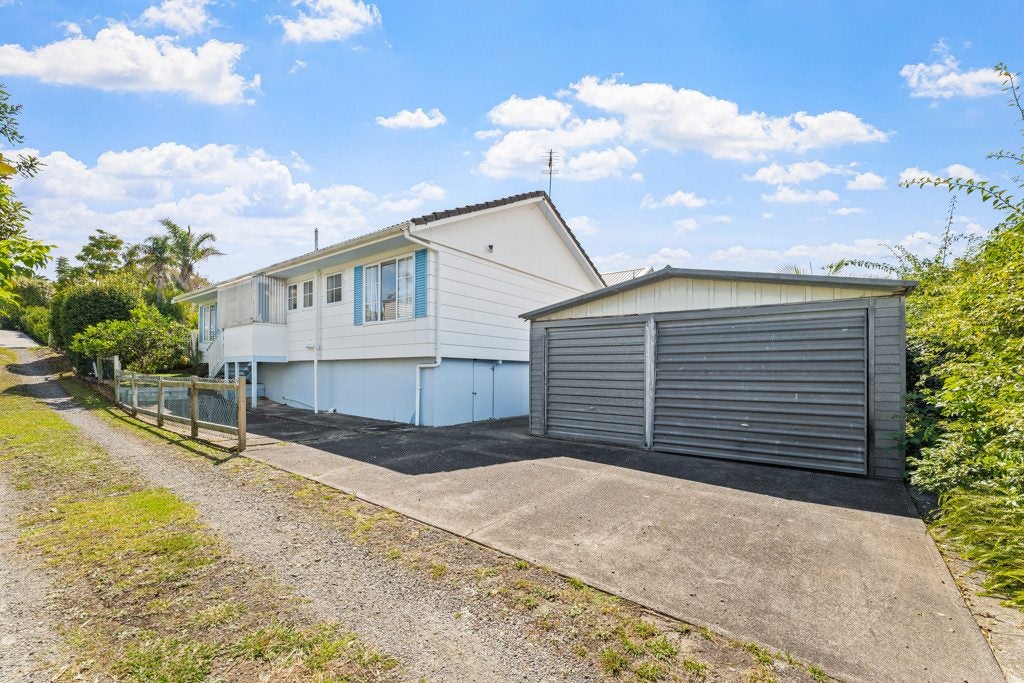 1/113 Rosario Crescent, Red Beach, Whangaparaoa - Carousel 1