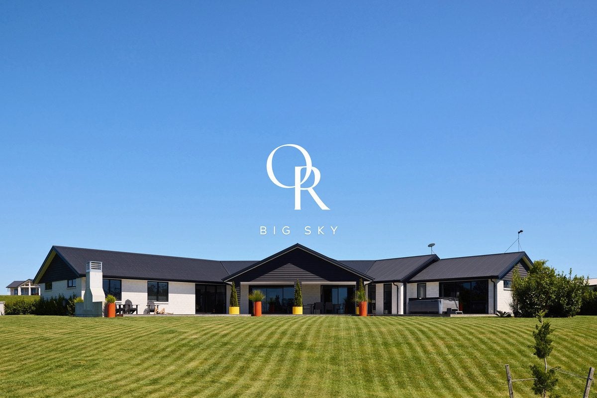 25 Sarona Park Drive, Omanawa, Tauranga - Carousel 1