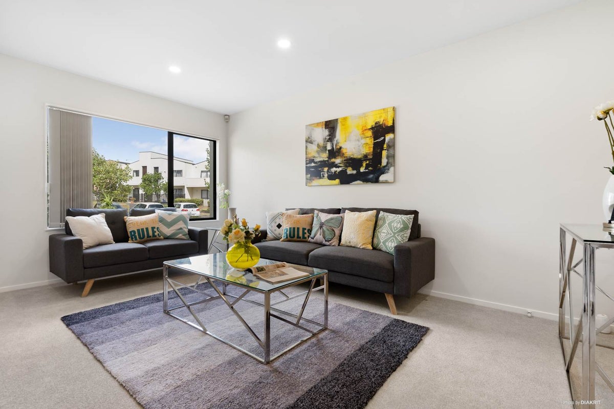 5 Spalding Rise, Golflands, Auckland - Carousel 2