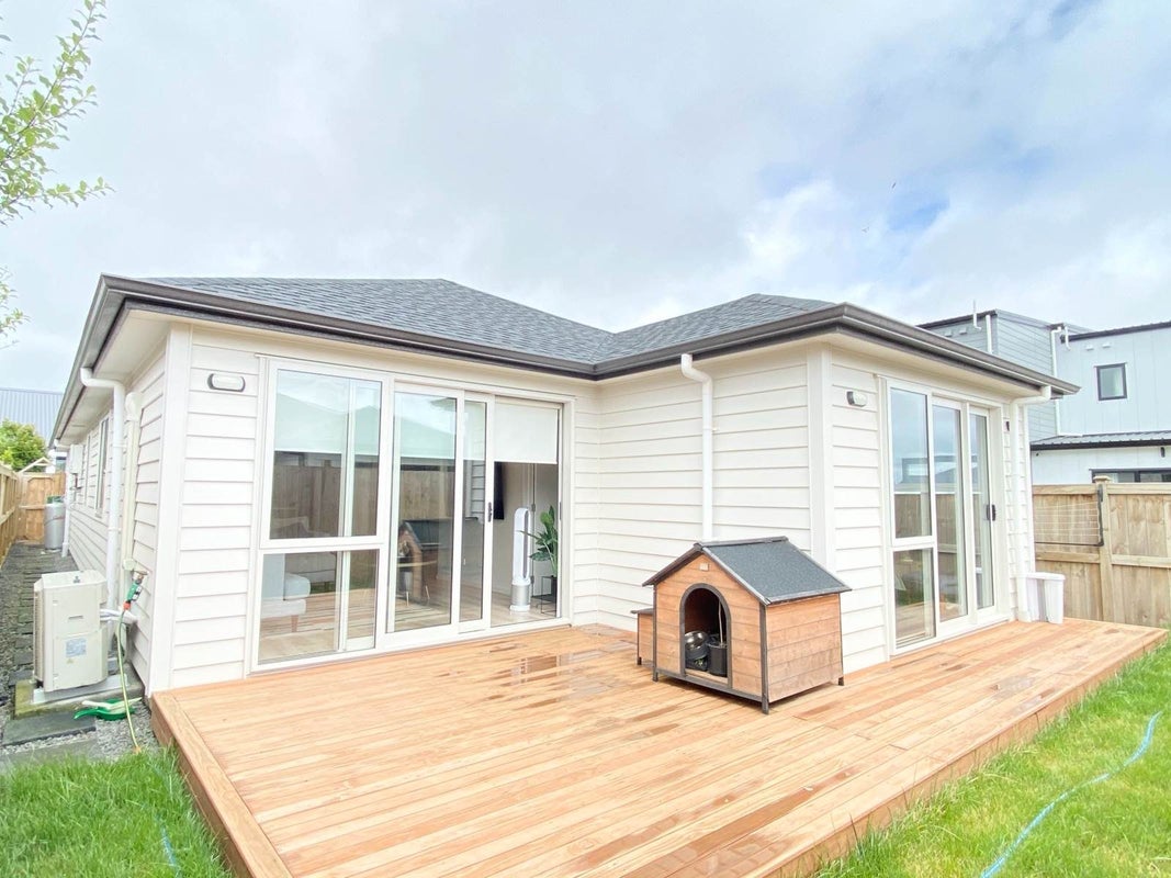 11 Aho Lane, Karaka, Papakura - Carousel 11
