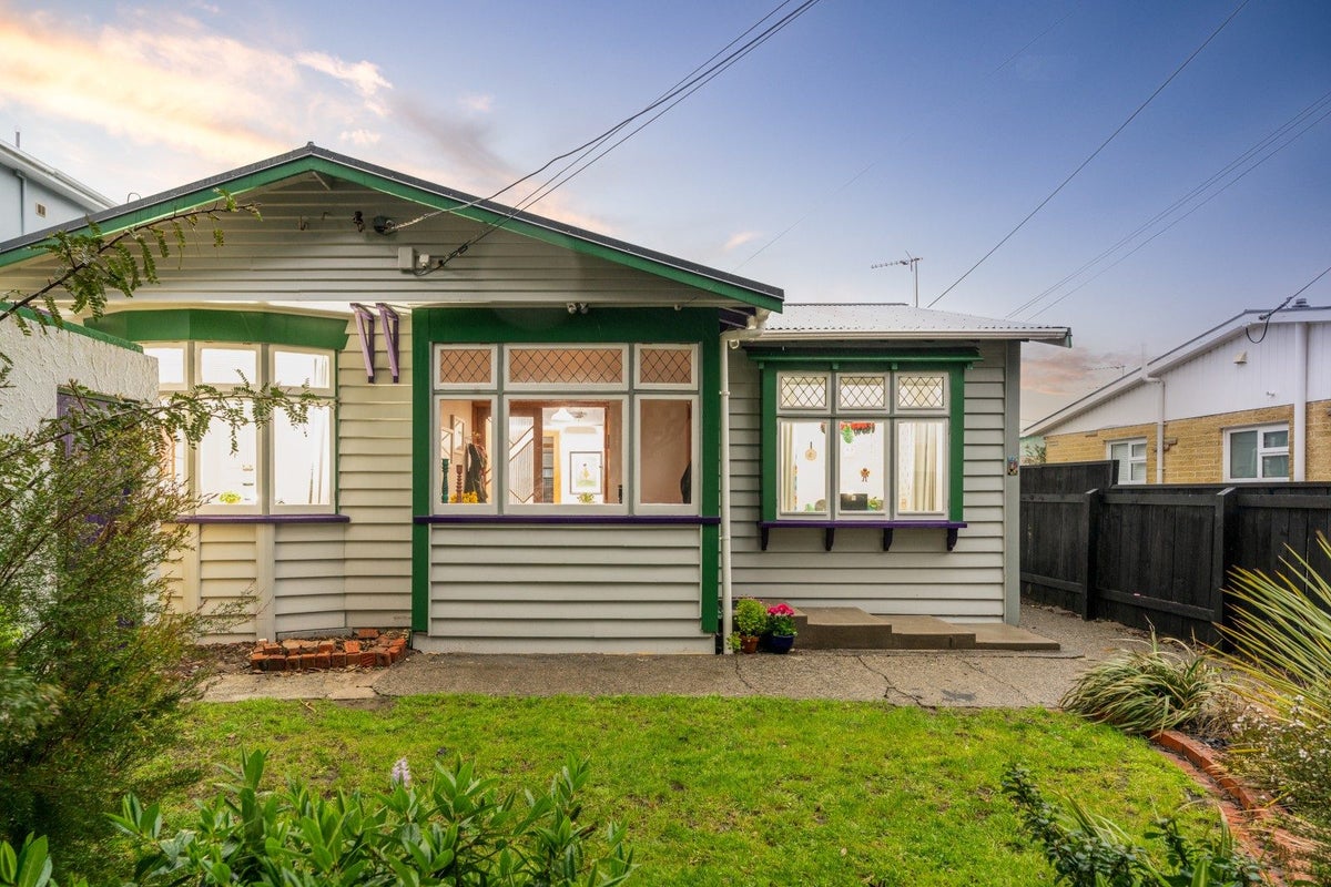 75 Miramar Avenue, Miramar, Wellington - Carousel 1