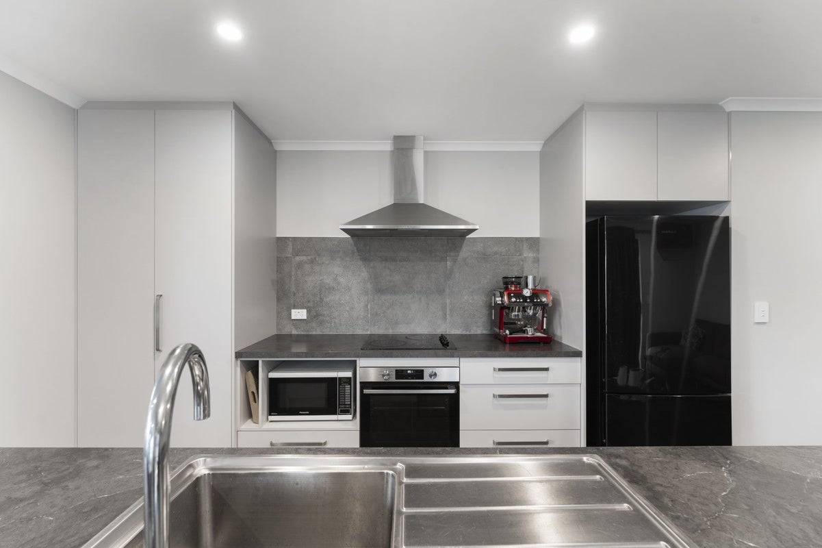 20 Evelyn Crescent, Marshland, Christchurch - Carousel 2