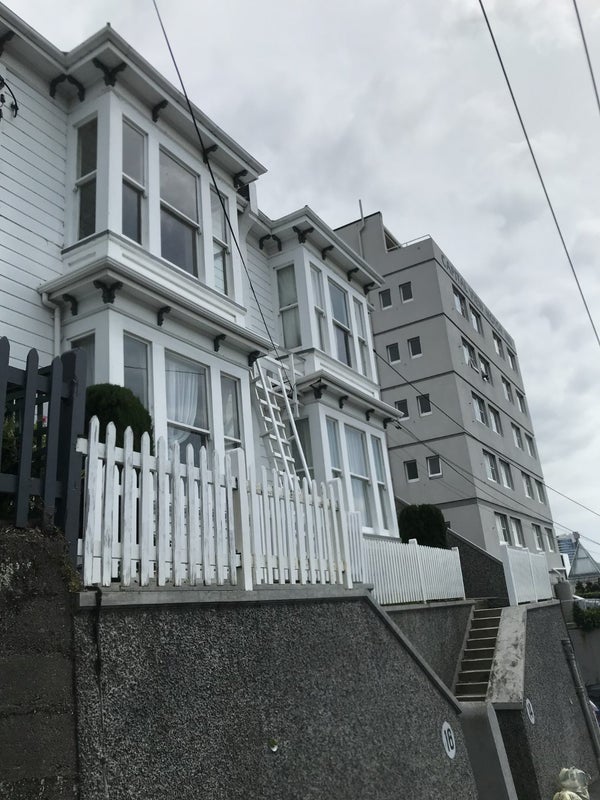 16 Thompson Street, Mount Cook, Wellington - Carousel 1