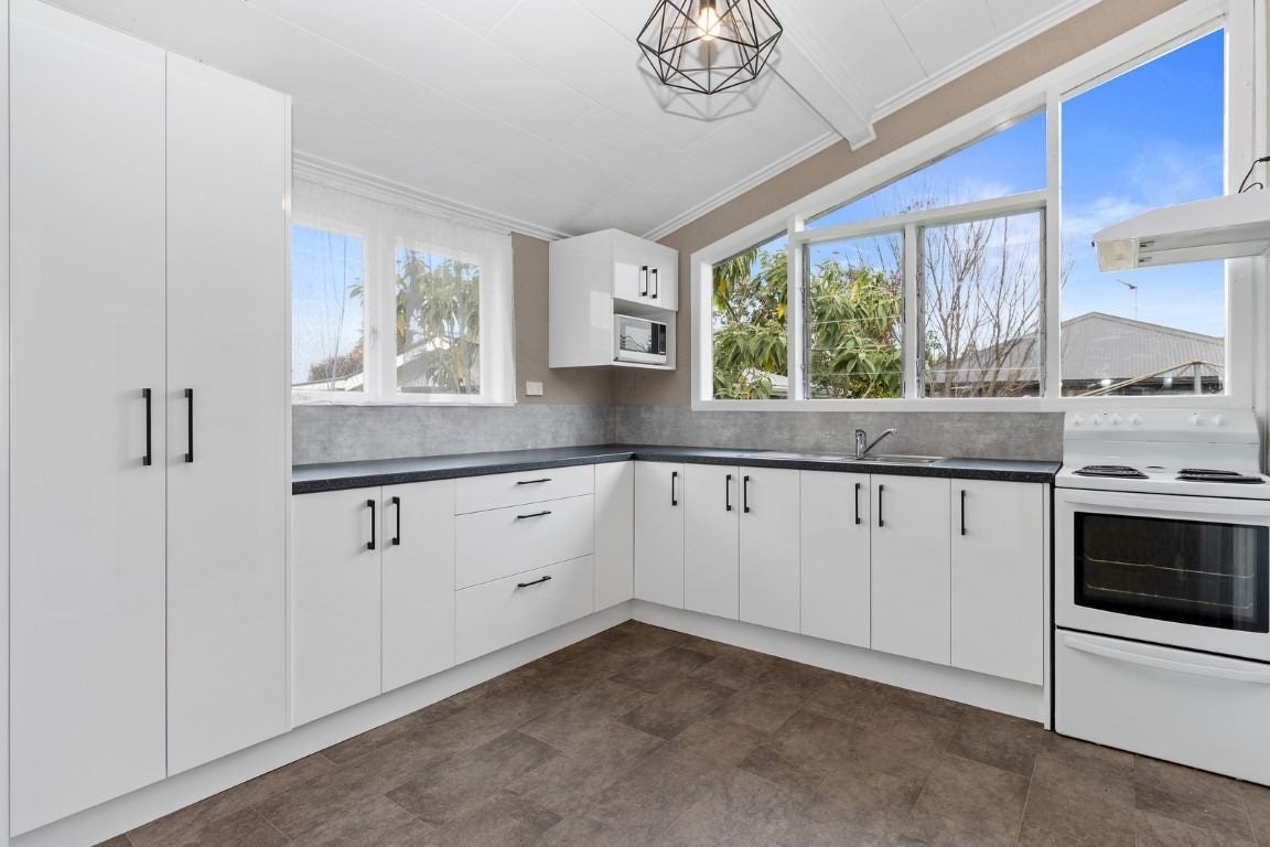 20 Liston Crescent, Hillcrest, Hamilton - Carousel 2