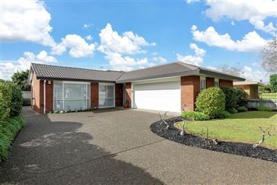 2/23 Tarnica Road, Northpark, Auckland - Carousel 1