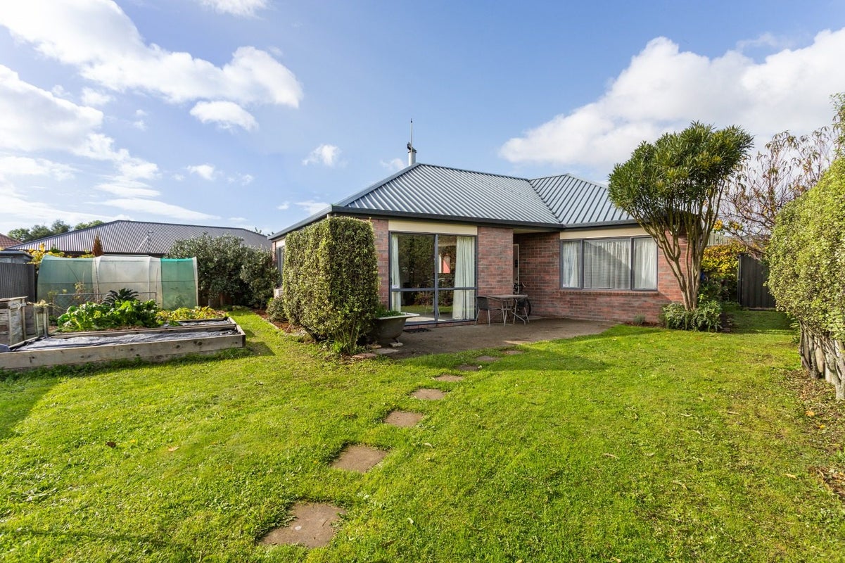27A Winsor Crescent, Spreydon, Christchurch - Carousel 1