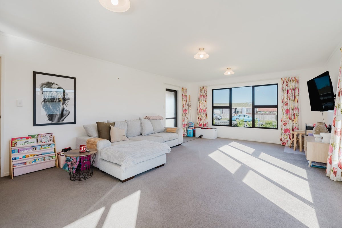 56 Chatsfield Drive, Te Awamutu, Te Awamutu - Carousel 2