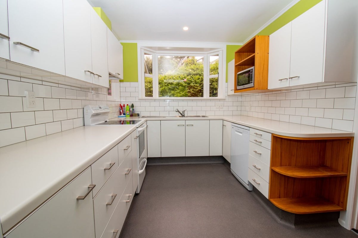 74 Warwick Street, Wilton, Wellington - Carousel 2