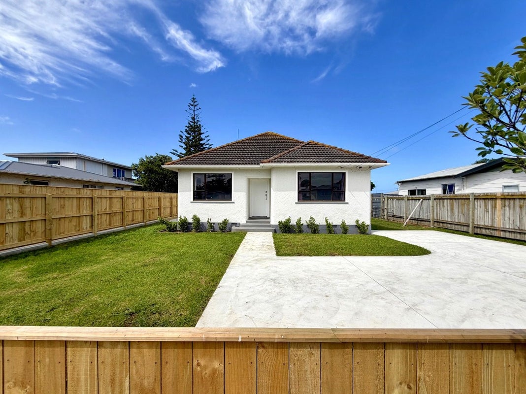 217 Puriri Street, Castlecliff, Whanganui - Carousel 1