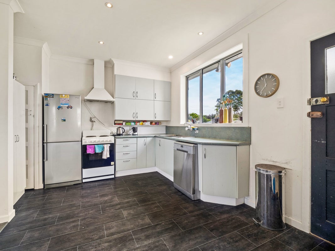 14 Ethel Street, Wakari, Dunedin - Carousel 2
