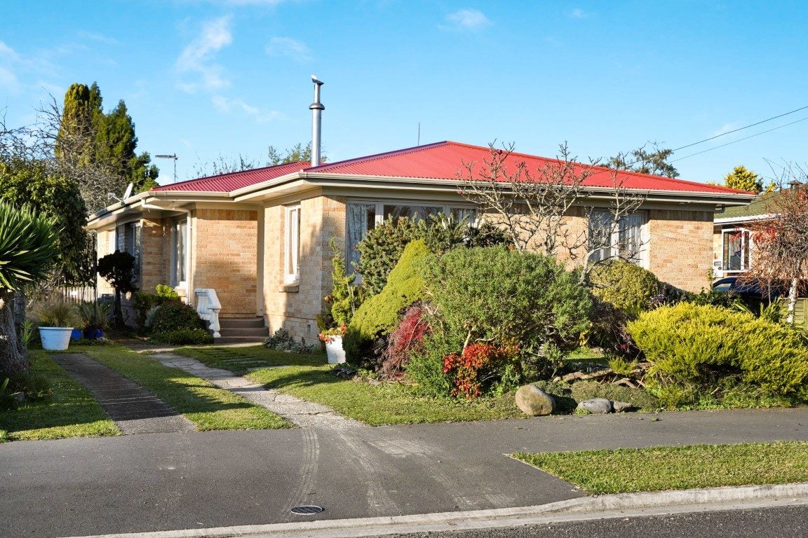 18 Beech Crescent, Hillcrest, Hamilton - Carousel 1