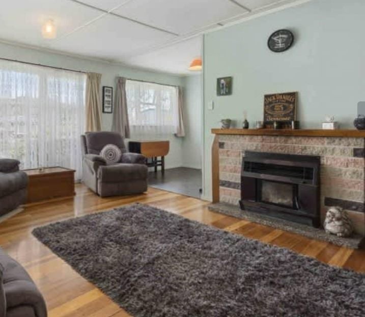 4 Joseph grove, Elderslea, Upper Hutt - Carousel 2