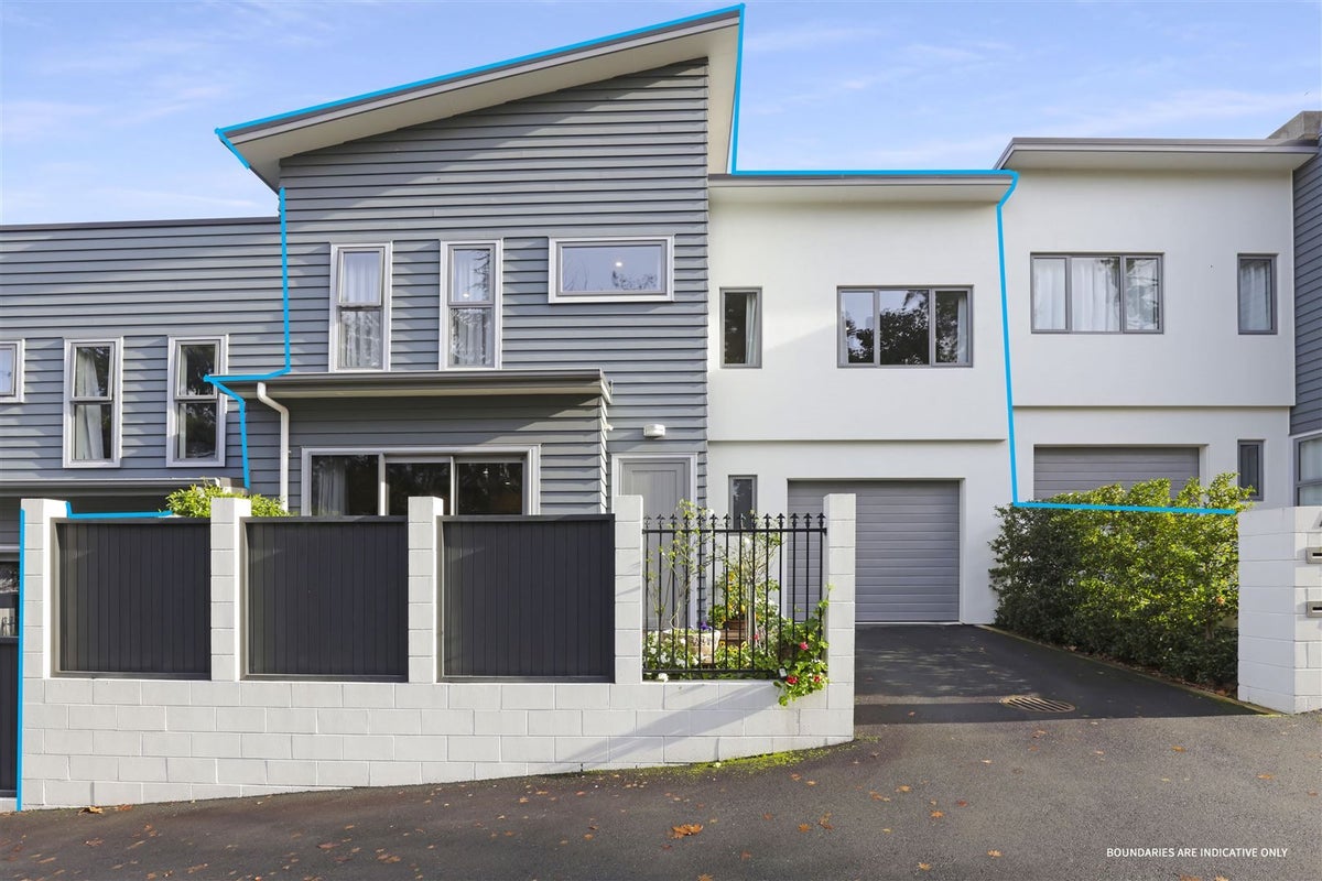 4/4 Tisdall Street, Hamilton Central, Hamilton - Carousel 18