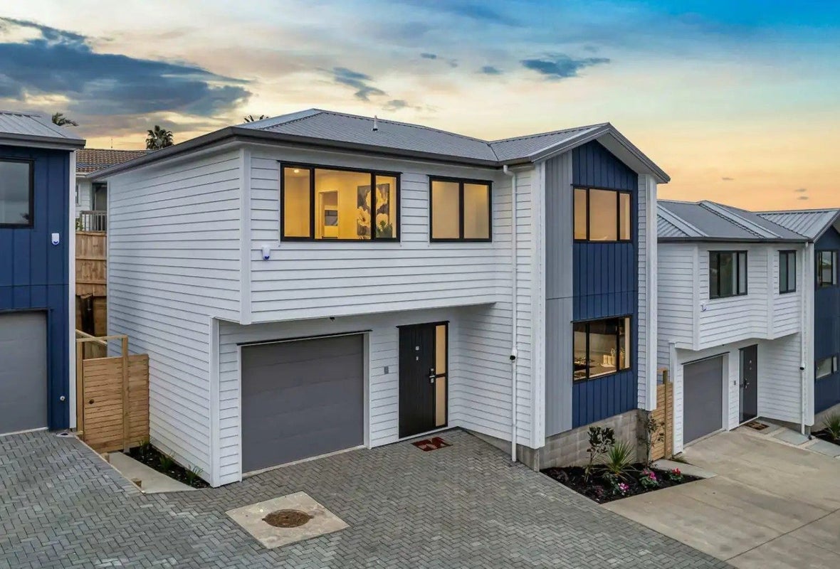 29C Rotoiti Avenue, Pakuranga Heights, Auckland - Carousel 1