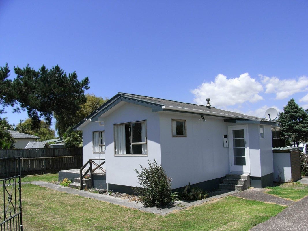 55 Second View Avenue, Beachlands, Auckland - Carousel 1