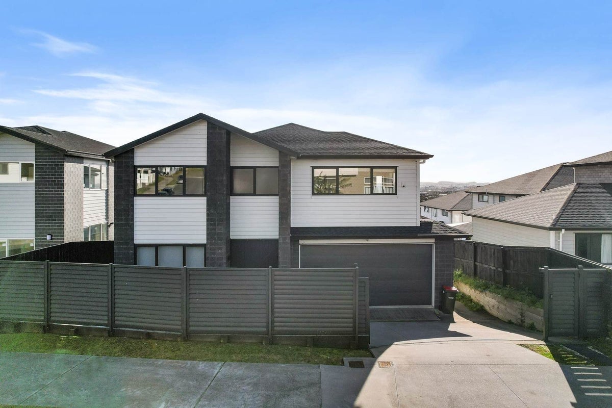 128 Argento Avenue, Flat Bush, Auckland - Carousel 25