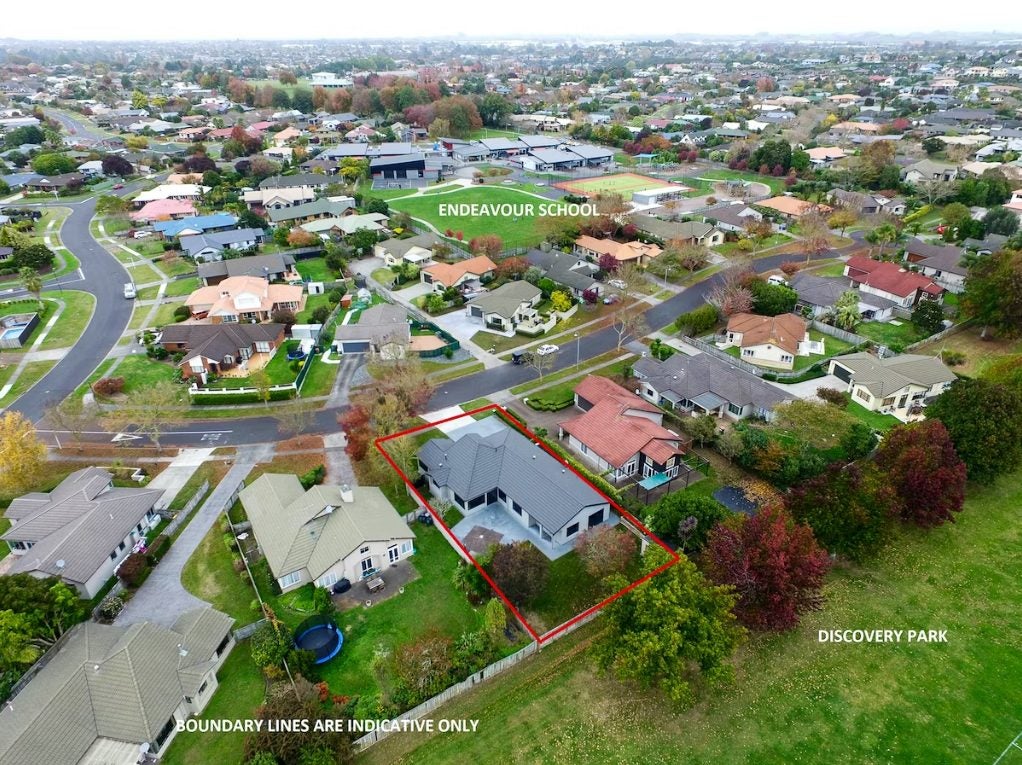8 Gallery Grove, Flagstaff, Hamilton - Carousel 18