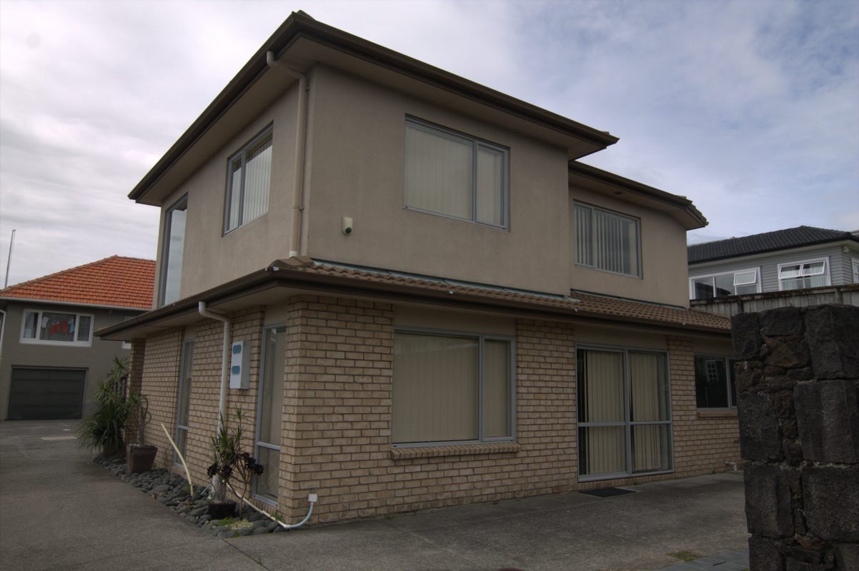 168A Hillsborough Road, Hillsborough, Auckland - Carousel 1