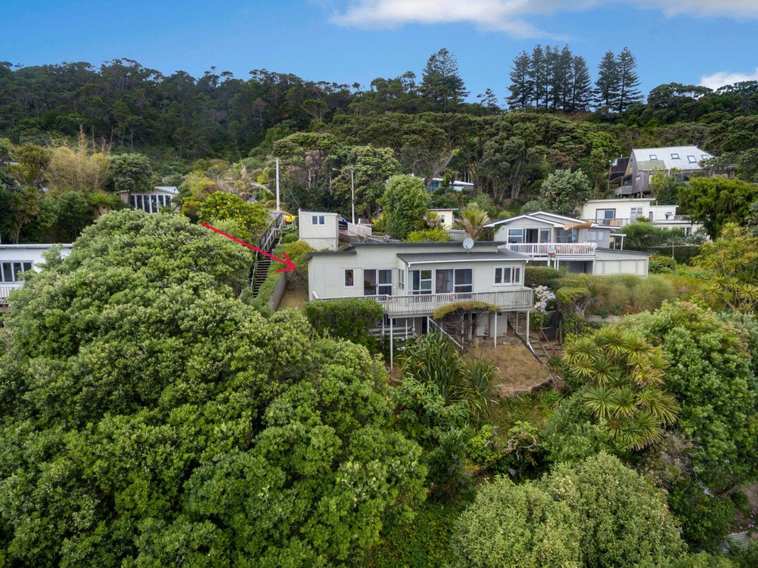 25 Domain Crescent, Waimauku - Carousel 2