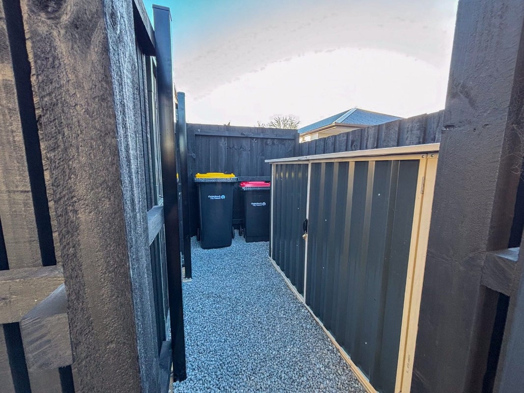 2/11 Cumberland Street, Richmond, Christchurch - Carousel 12