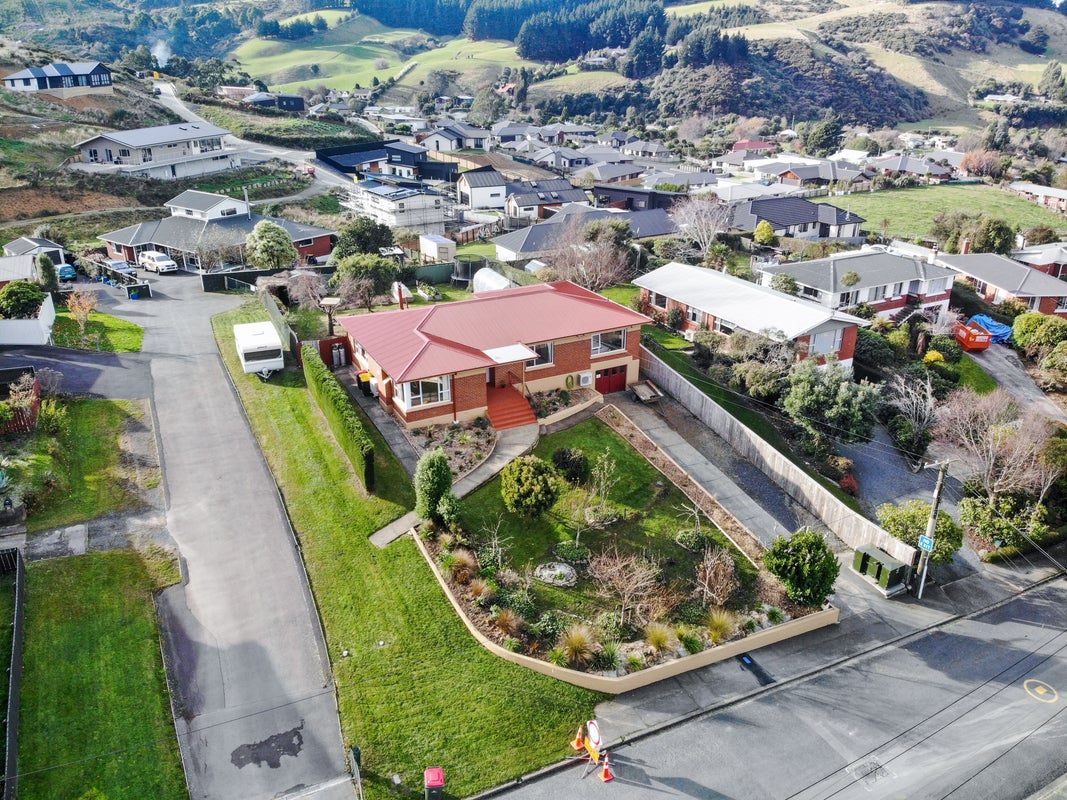 20 FAIRVIEW TCE, Sawyers Bay, Dunedin - Carousel 1
