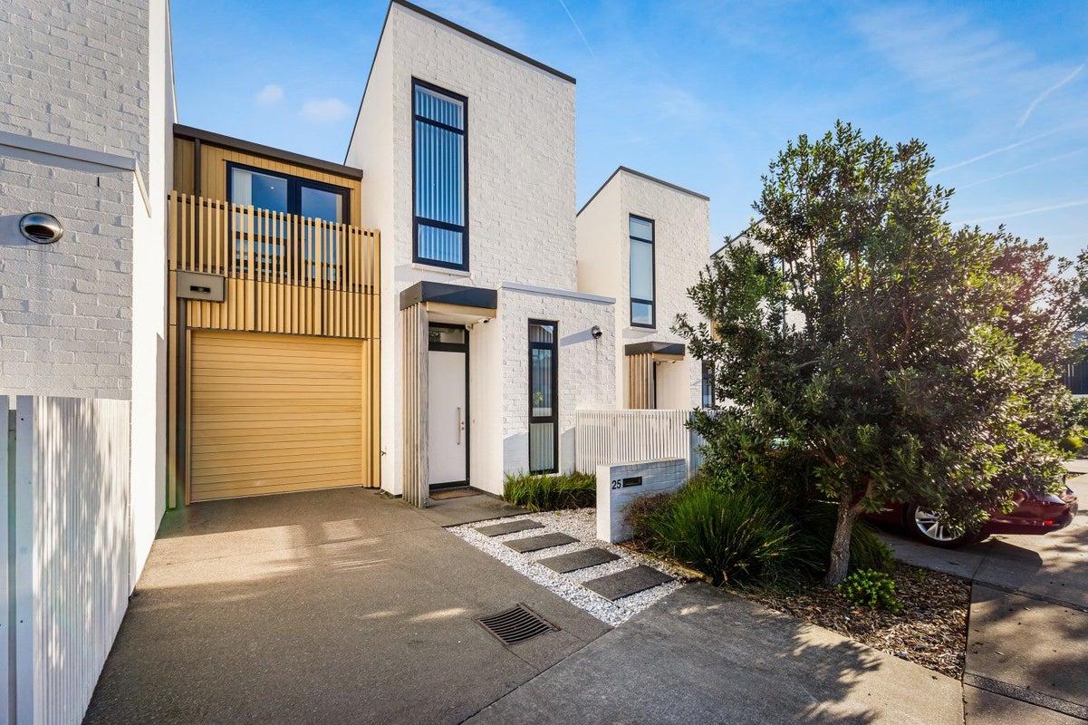 25 Isitt Road, Hobsonville, Auckland - Carousel 1