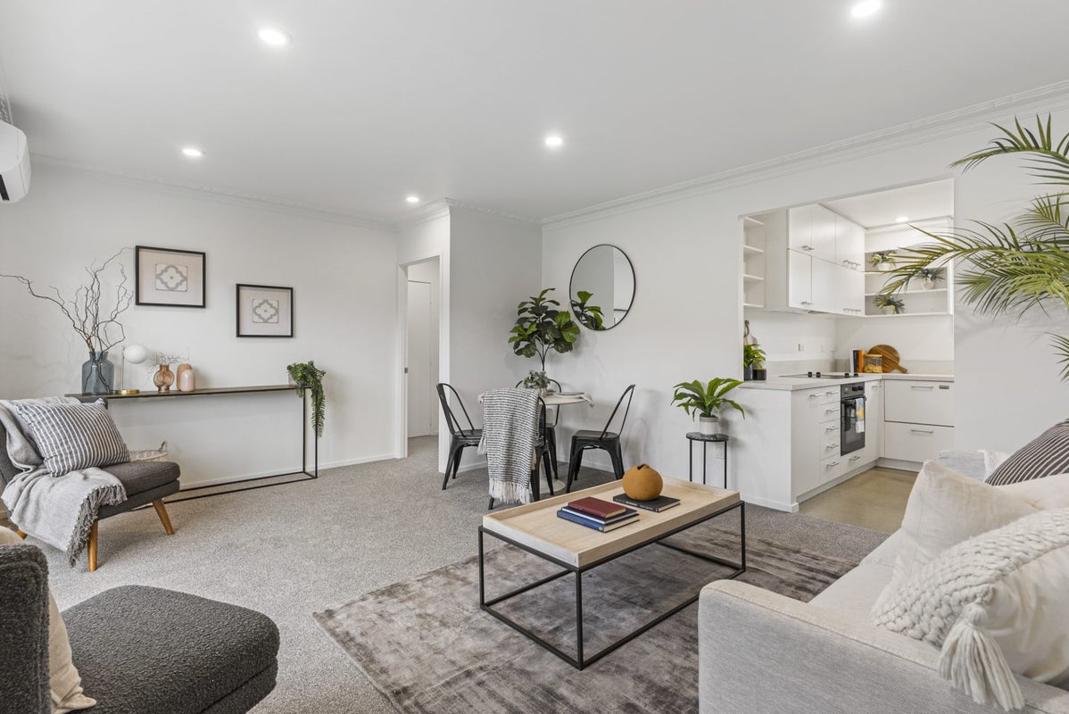 4/4 Ramsgate Street, Ellerslie, Auckland - Carousel 1