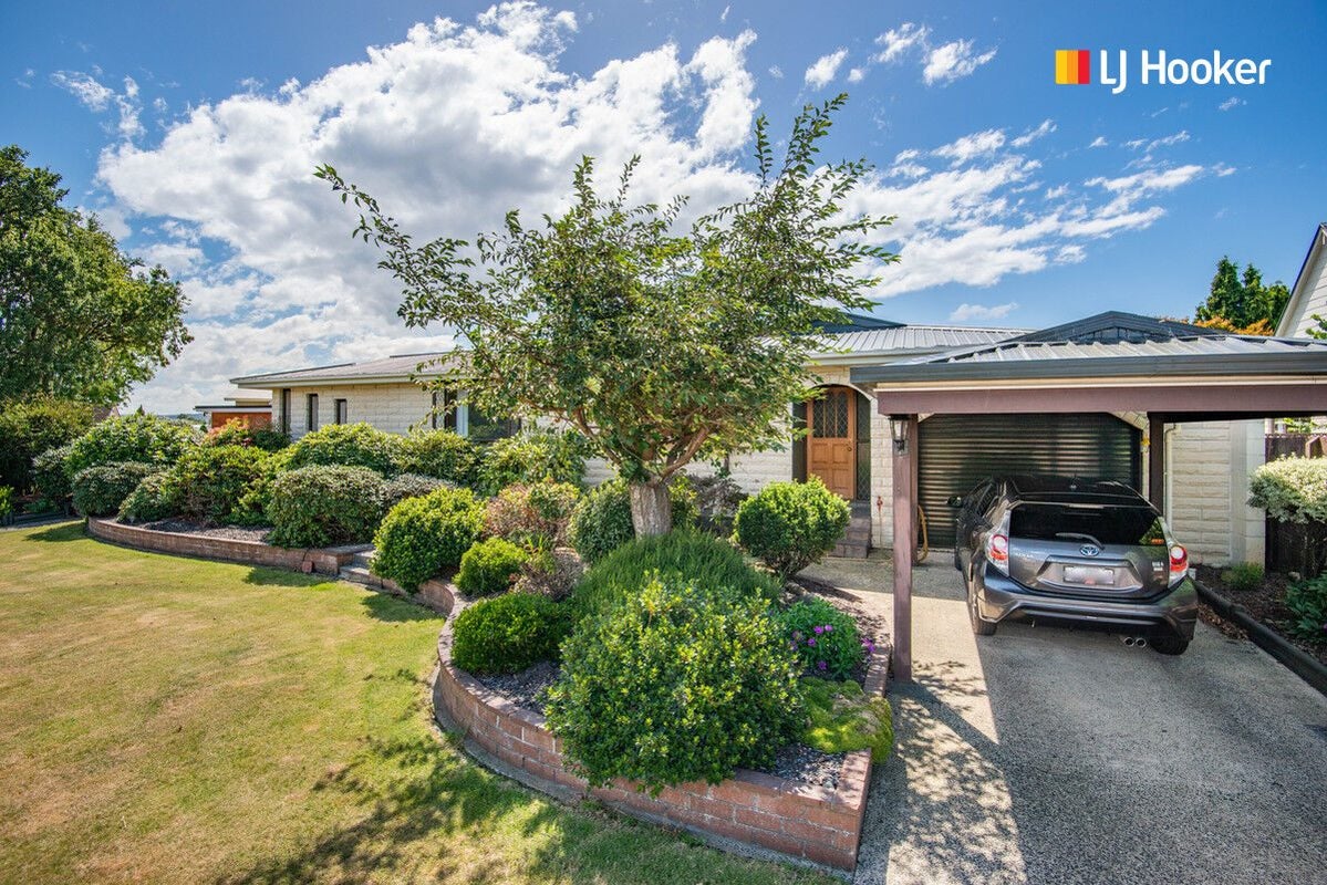 9 Cedar Crescent, Mosgiel, Mosgiel - Carousel 1