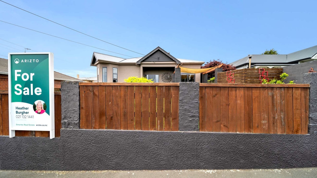 47 URE ST, South Hill, OAMARU - Carousel 37