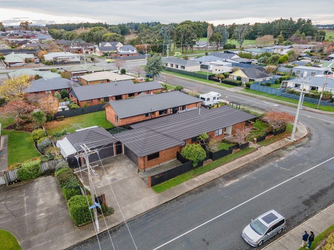 112 Edinburgh Crescent, Waikiwi, Invercargill - Carousel 1