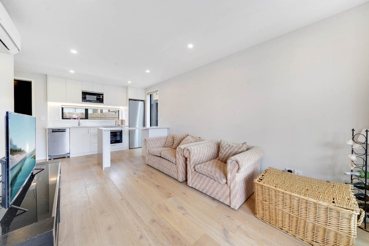 4/13 Parson Lane, Papatoetoe, Manukau City, Auckland - Carousel 2