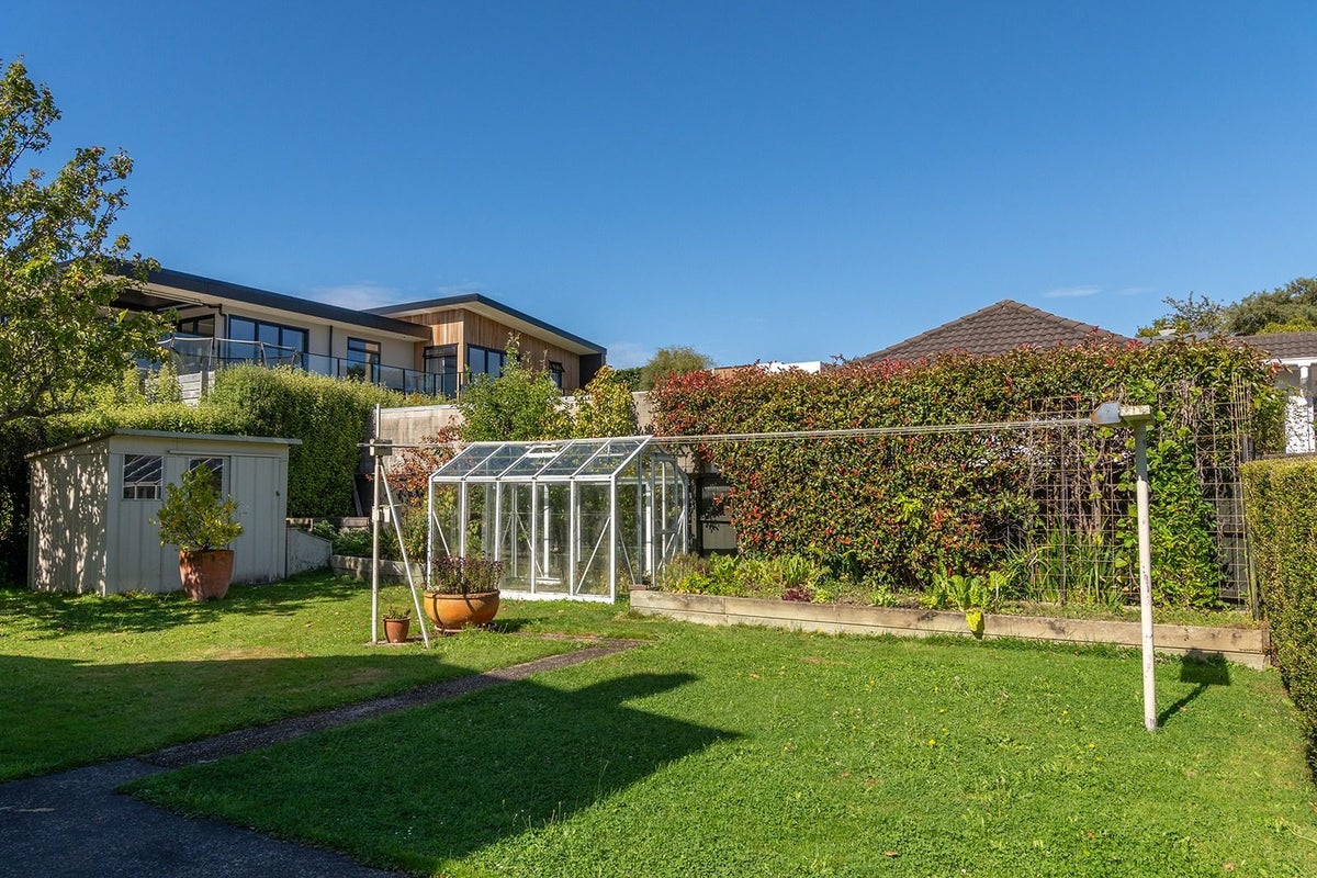 81 Cannington Road, Maori Hill, Dunedin - Carousel 20