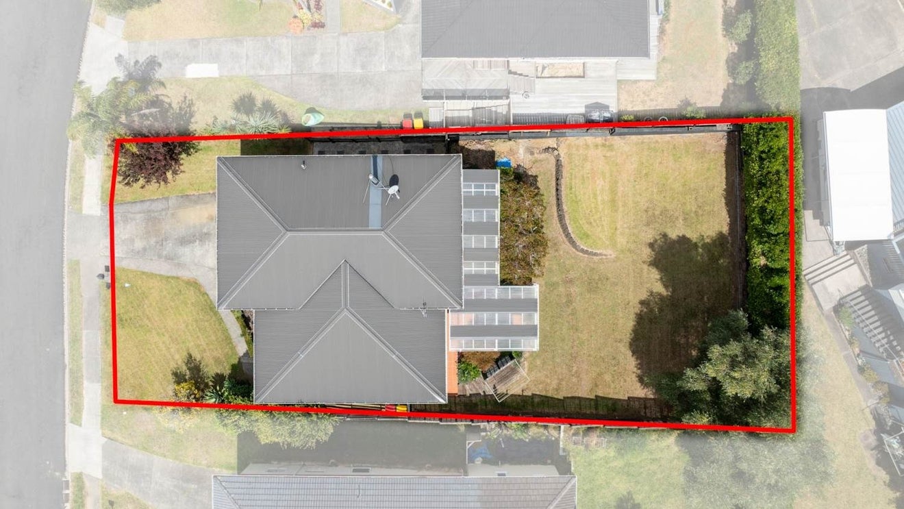 11 Blue Gum Rise, Sunnyhills, Auckland - Carousel 1