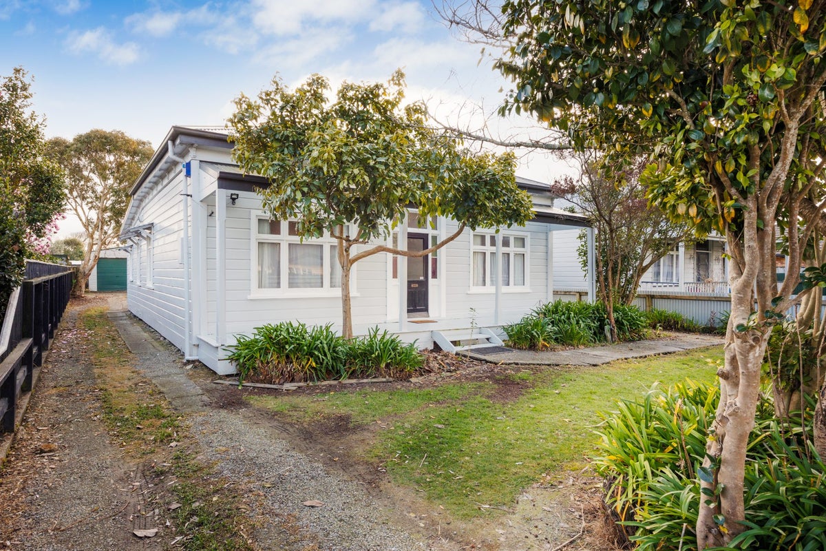 215 College Street, West End, Palmerston North - Carousel 2