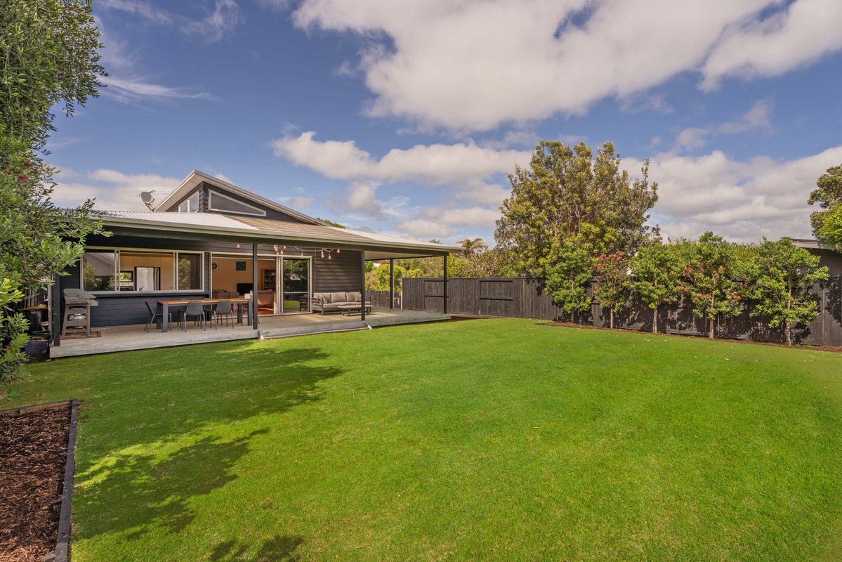 230 Kenwood Drive, Matarangi, Whitianga - Carousel 1