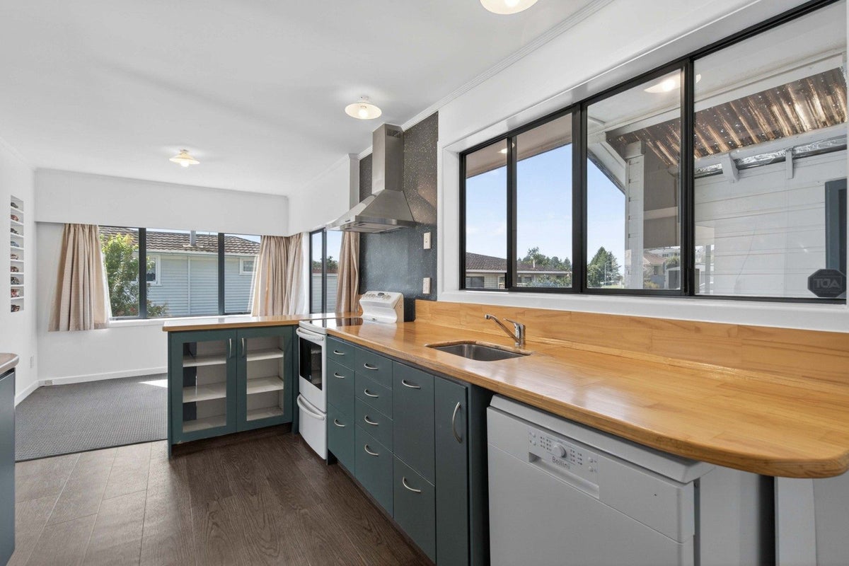 62 Mansels Road, Greerton, Tauranga - Carousel 2