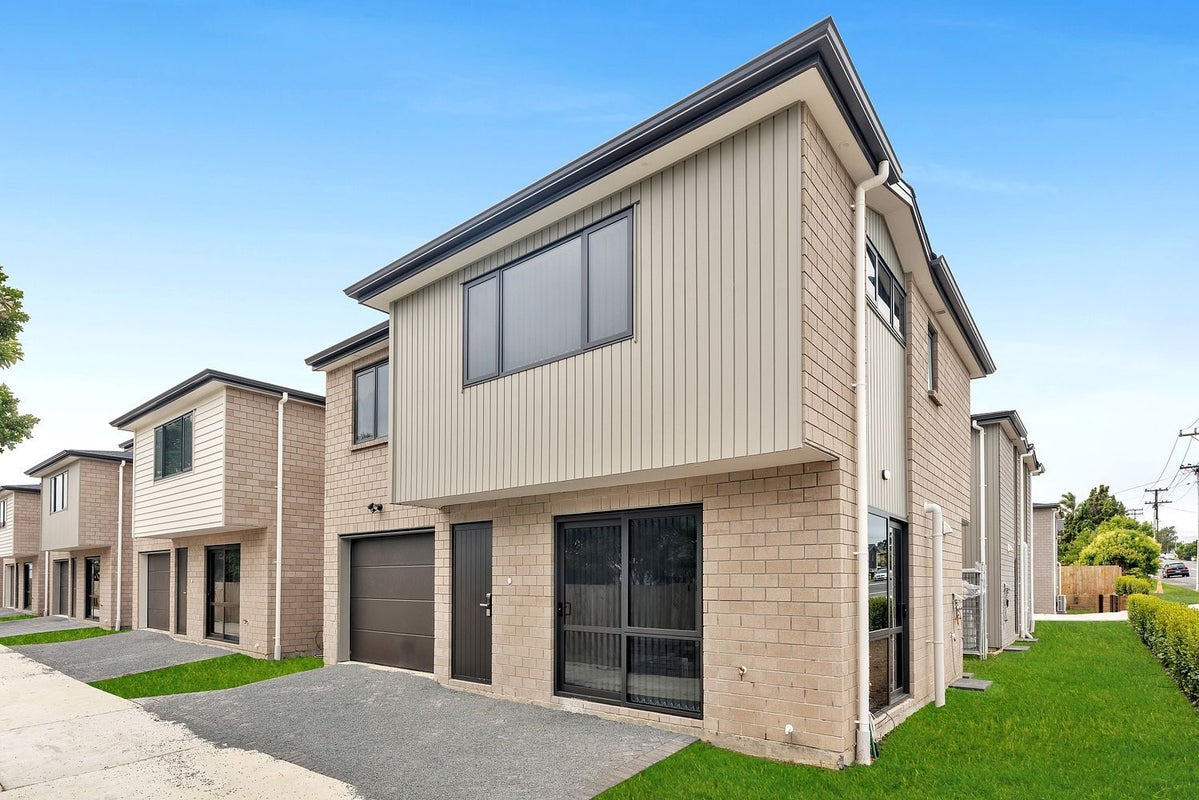147C Bucklands Beach Road, Bucklands Beach, Auckland - Carousel 2