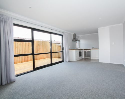 4/3 Charlemont Street, Whitiora, Hamilton - Carousel 2