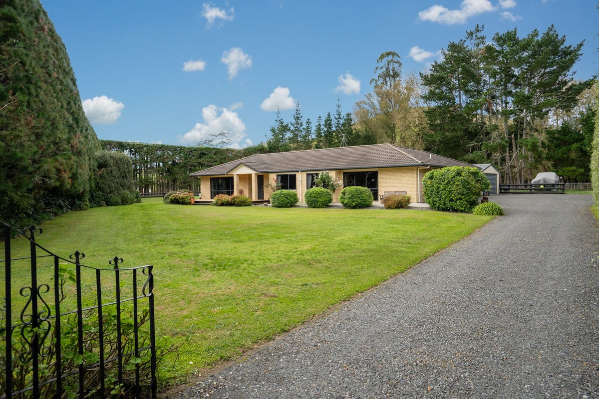 12A Chitty Road, Tauwhare, Hamilton - Carousel 1