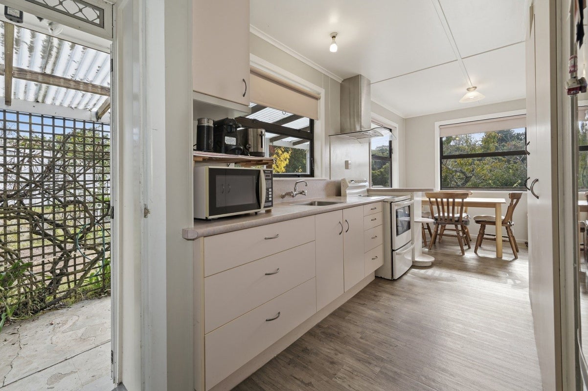 7 Wellesley Grove, Gate Pa, Tauranga - Carousel 2