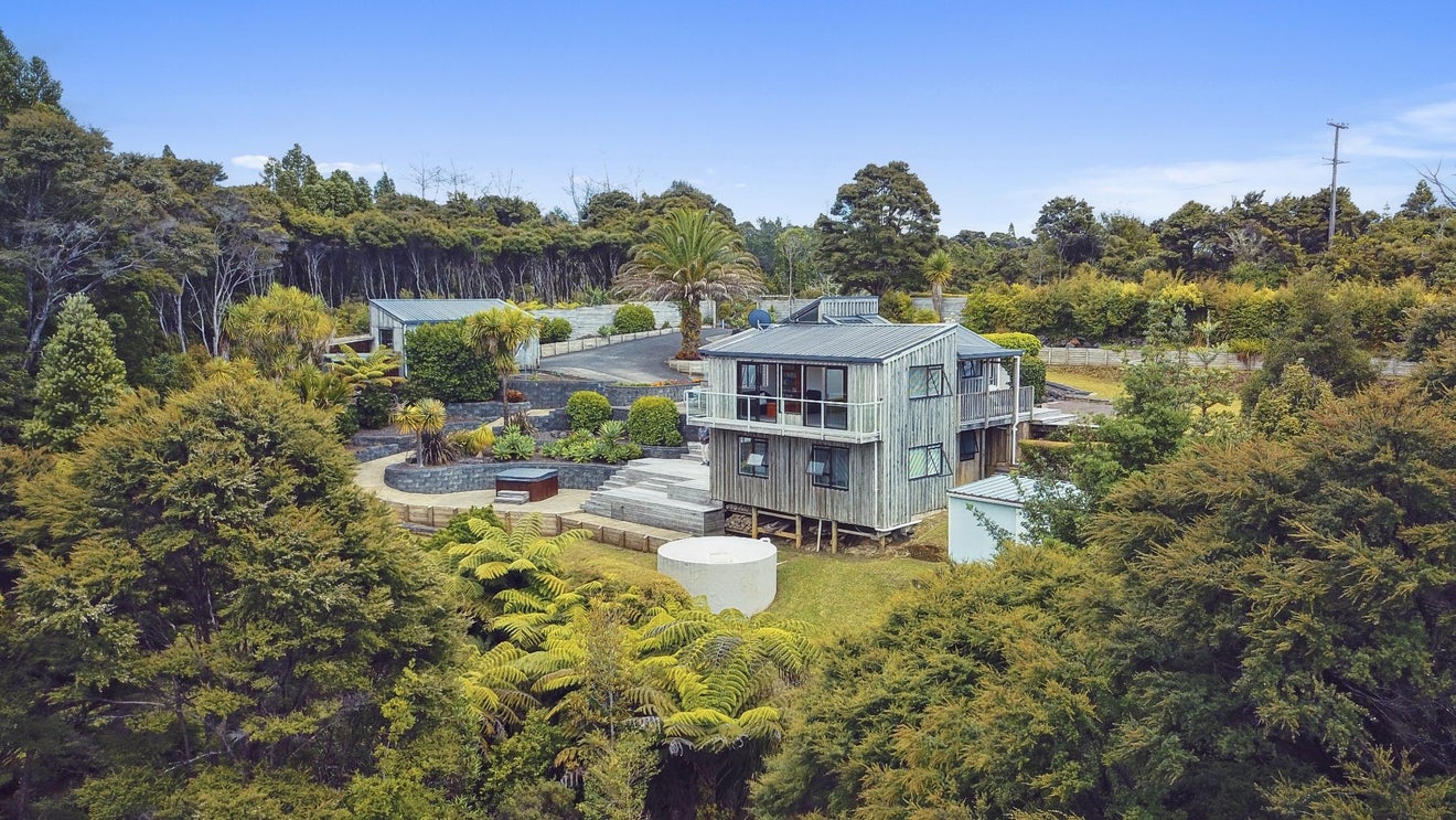 146 Albany Heights Road, Albany Heights, Albany - Carousel 1
