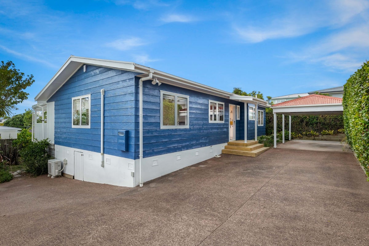 1/32 Neil Avenue, Te Atatu Peninsula, Auckland - Carousel 2