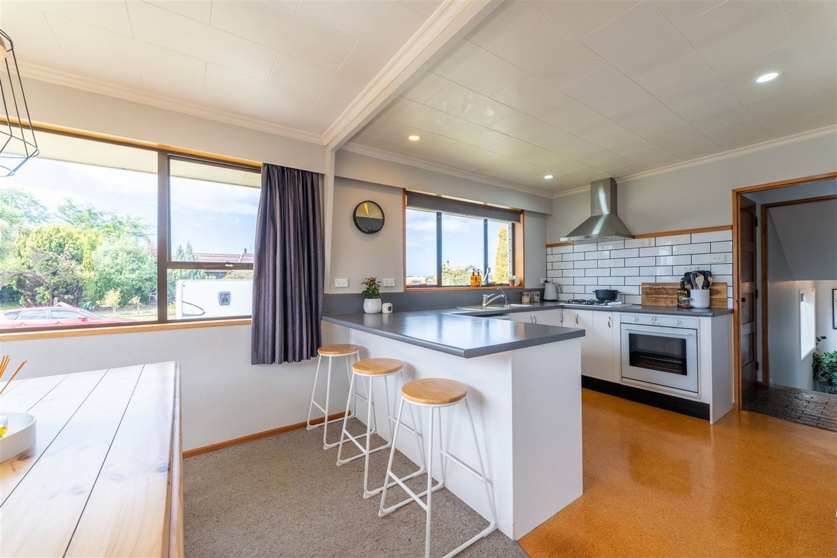 16 Otter Street, Oamaru North, Oamaru - Carousel 2
