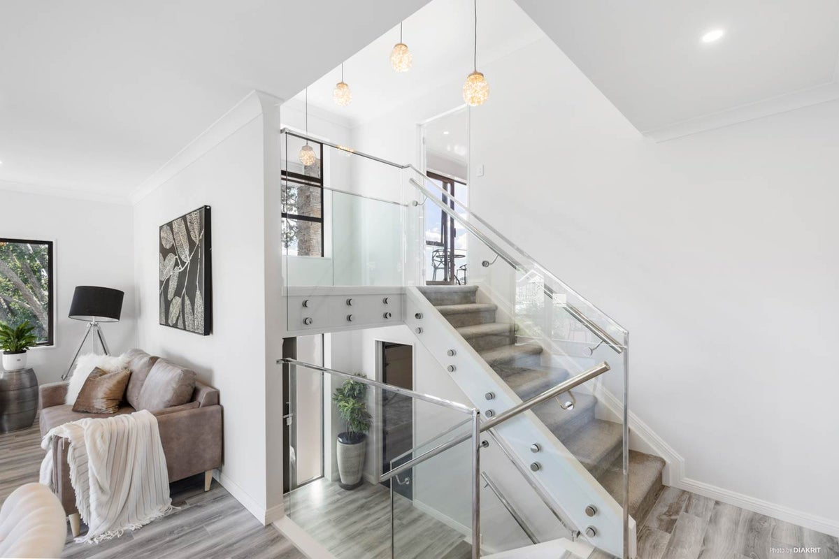 21C Windermere Crescent, Blockhouse Bay, Auckland - Carousel 2